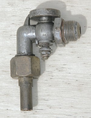 Norton Nut's 1930s Norton Oil Tap